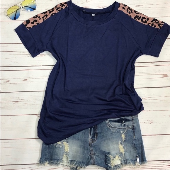 *3 for $30* Blue T Animal Print Striped Sleeves - Picture 2 of 6